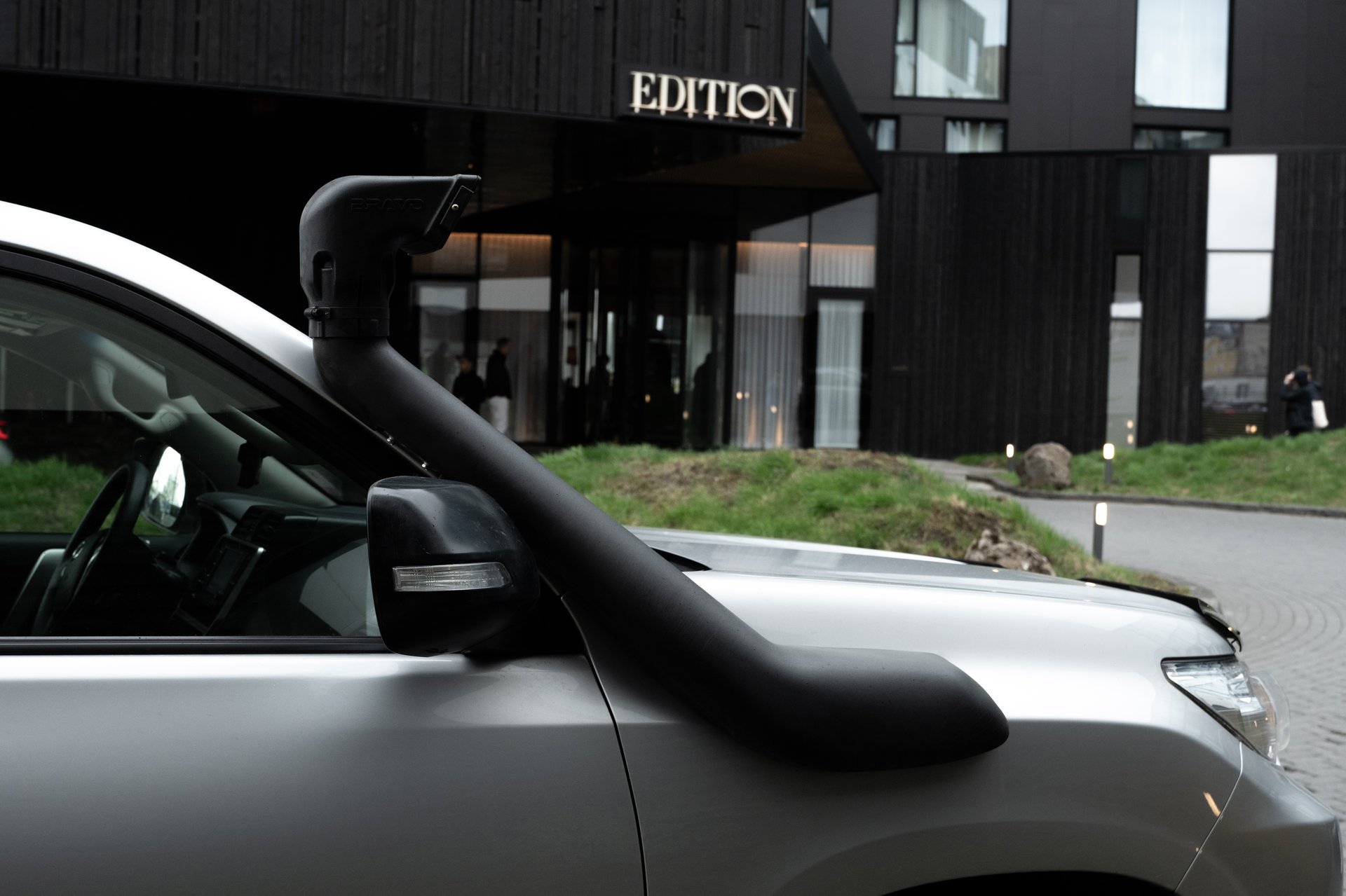 Pickup at the hotel in our Mercedes Edition