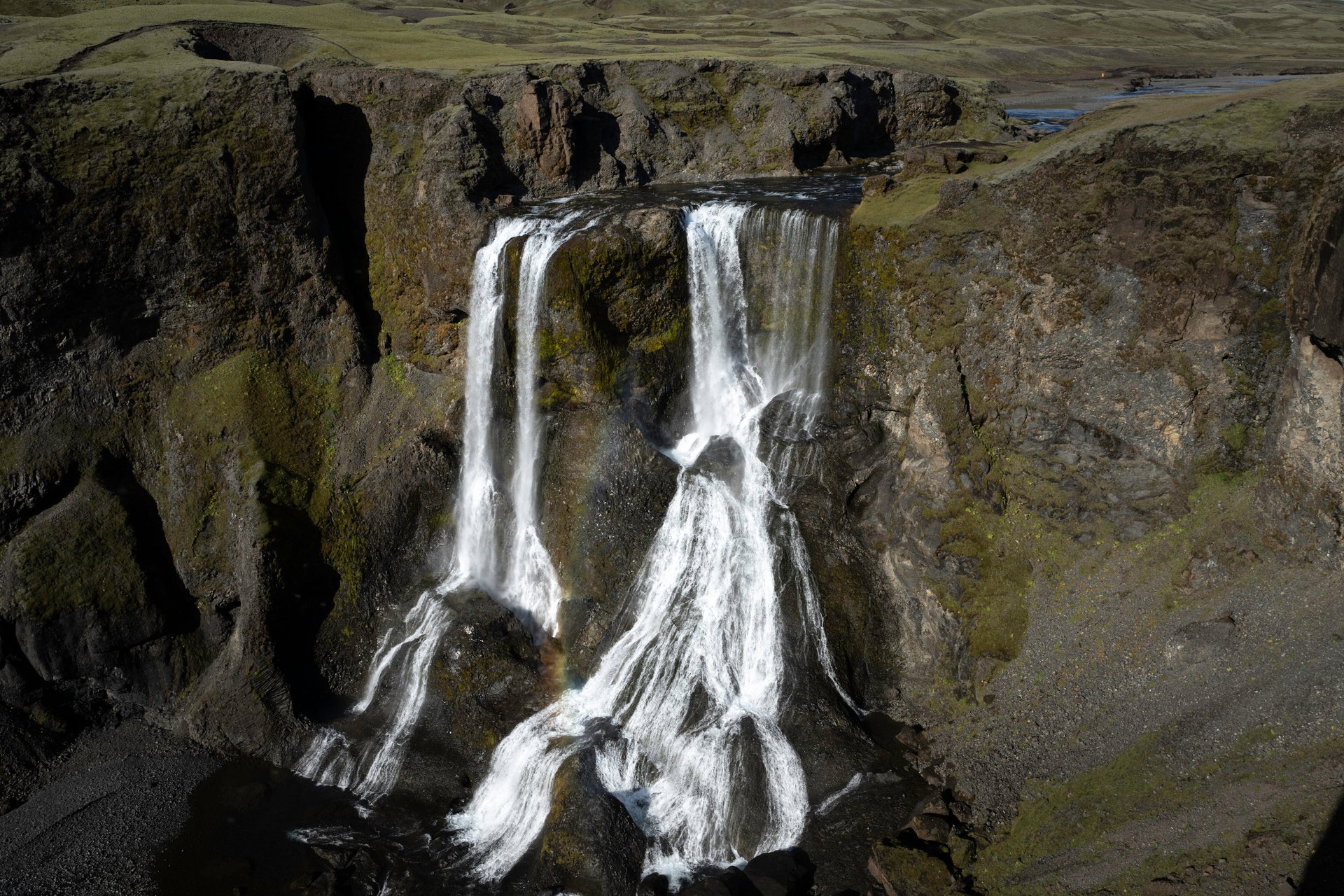 Highland landscape surrounding Fagrifoss on the road to Laki