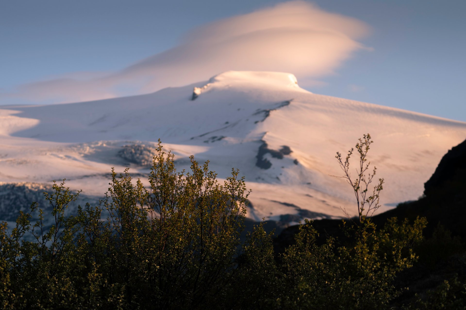 Hiking trail in Þórsmörk with panoramic highland views