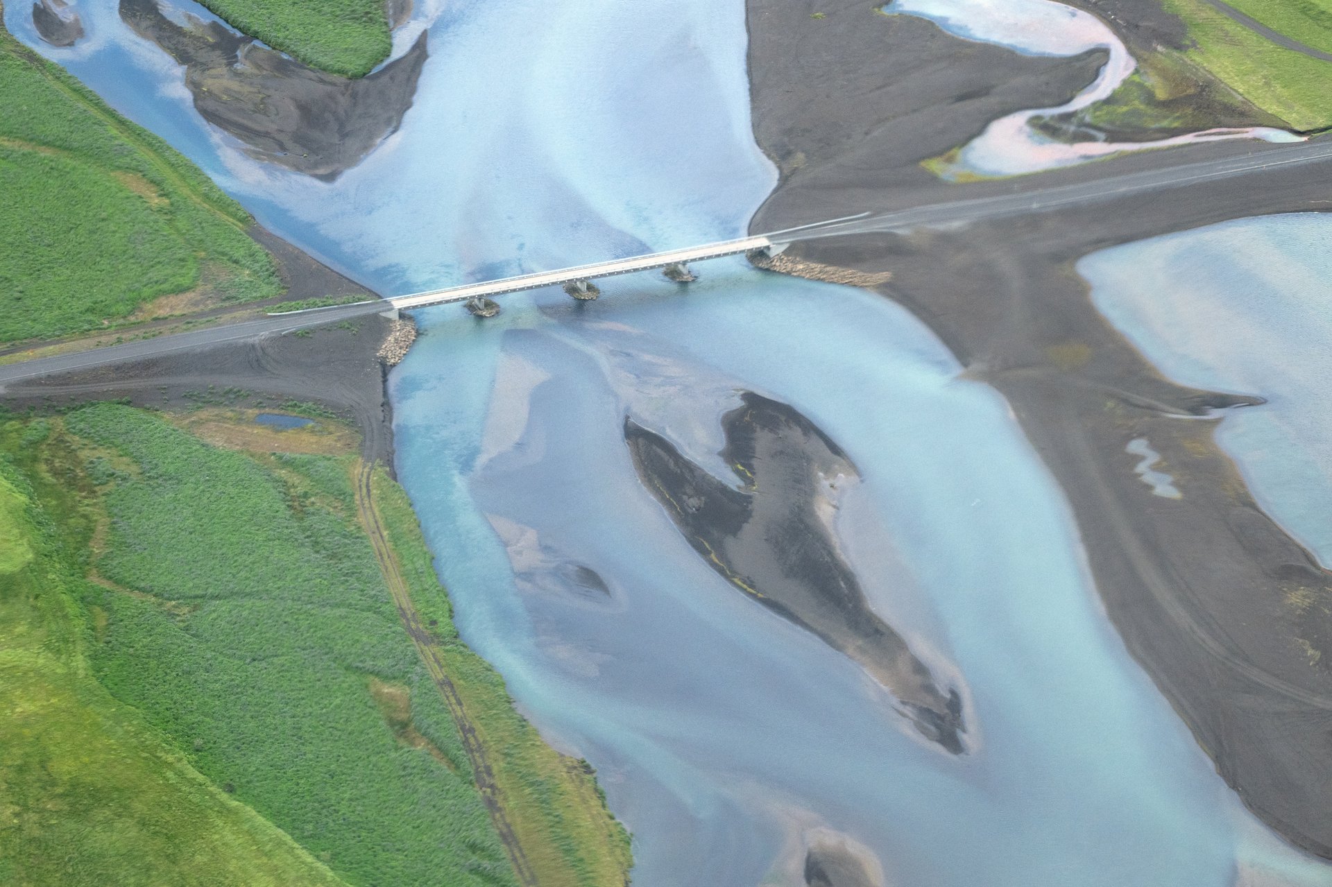 Helicopter tour aerial photography Iceland glaciers volcanoes highlands
