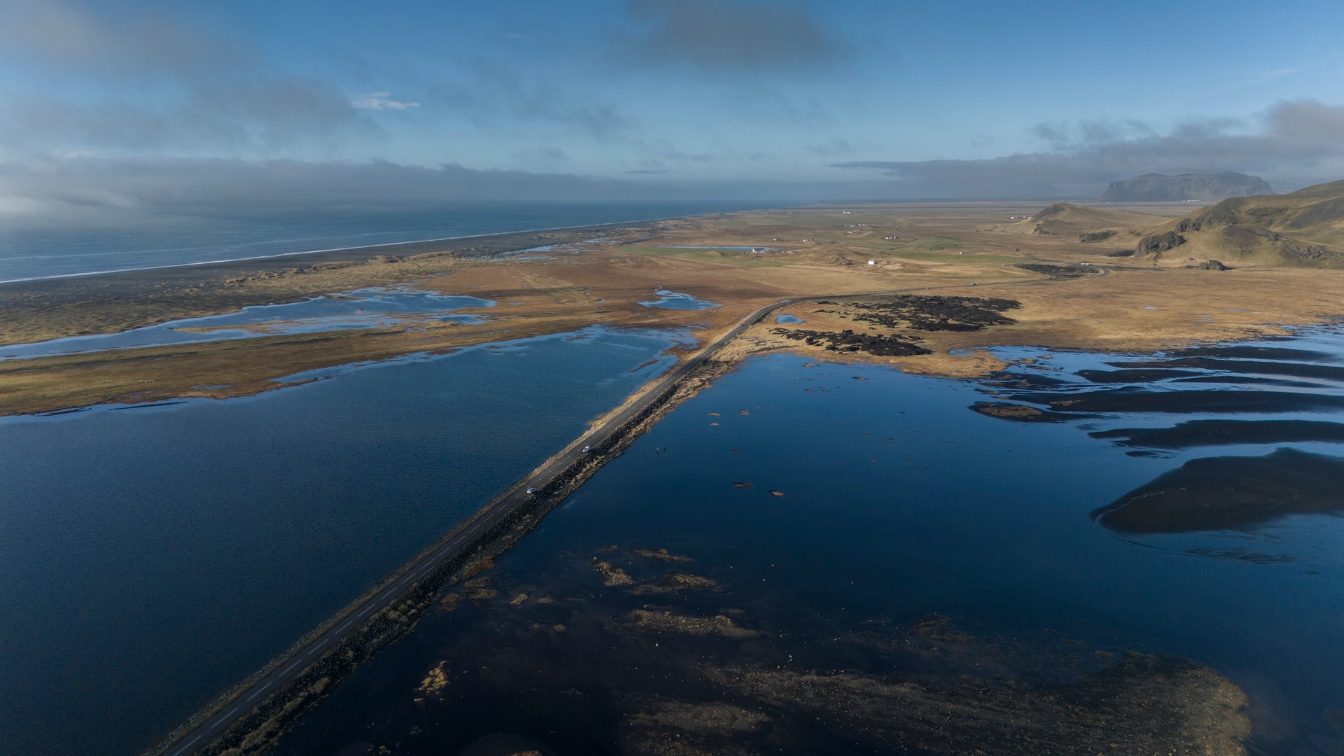 Planning an Iceland itinerary with stunning landscape views