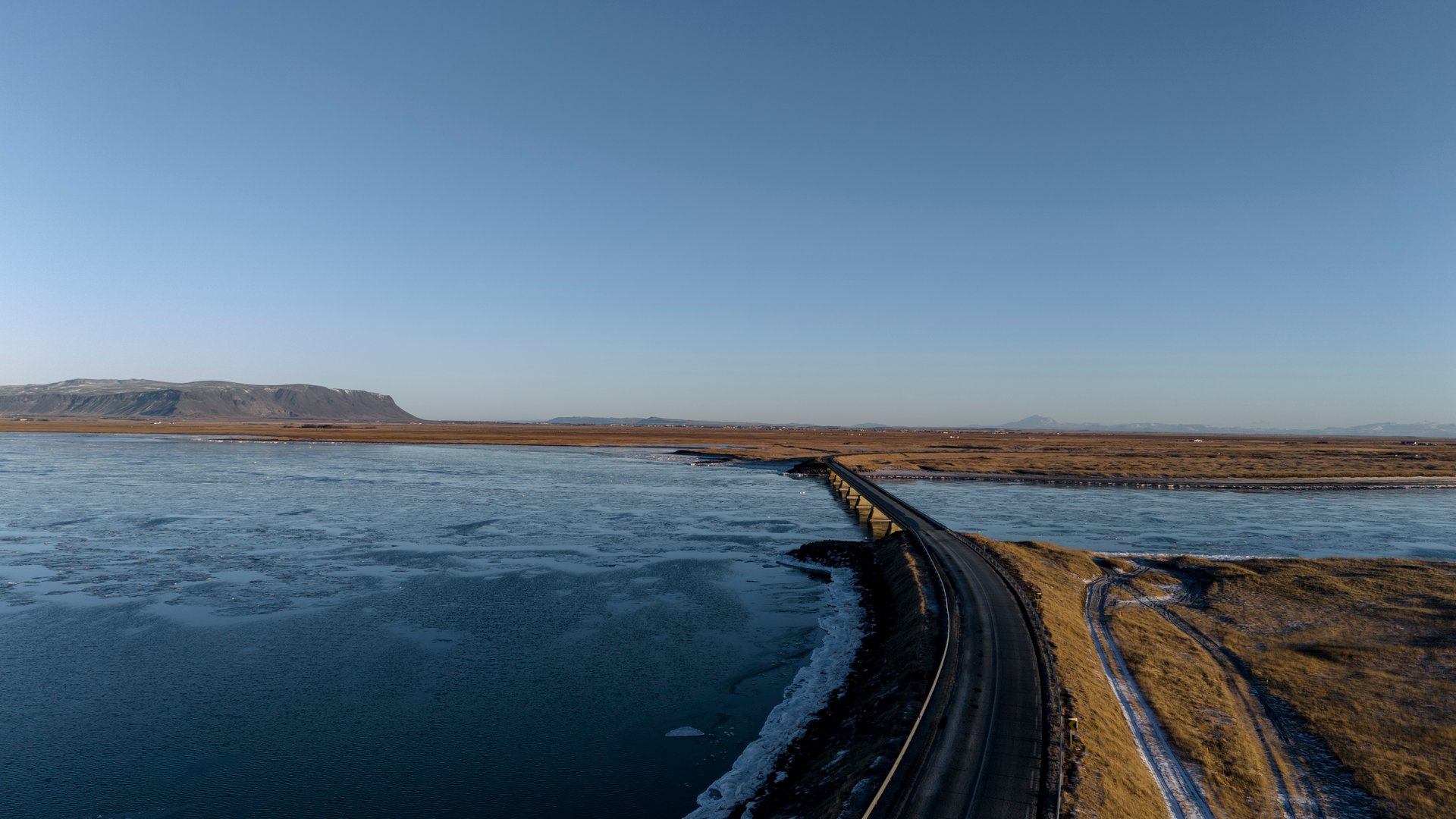 Icelandic landscape showing the variety of experiences available depending on trip length