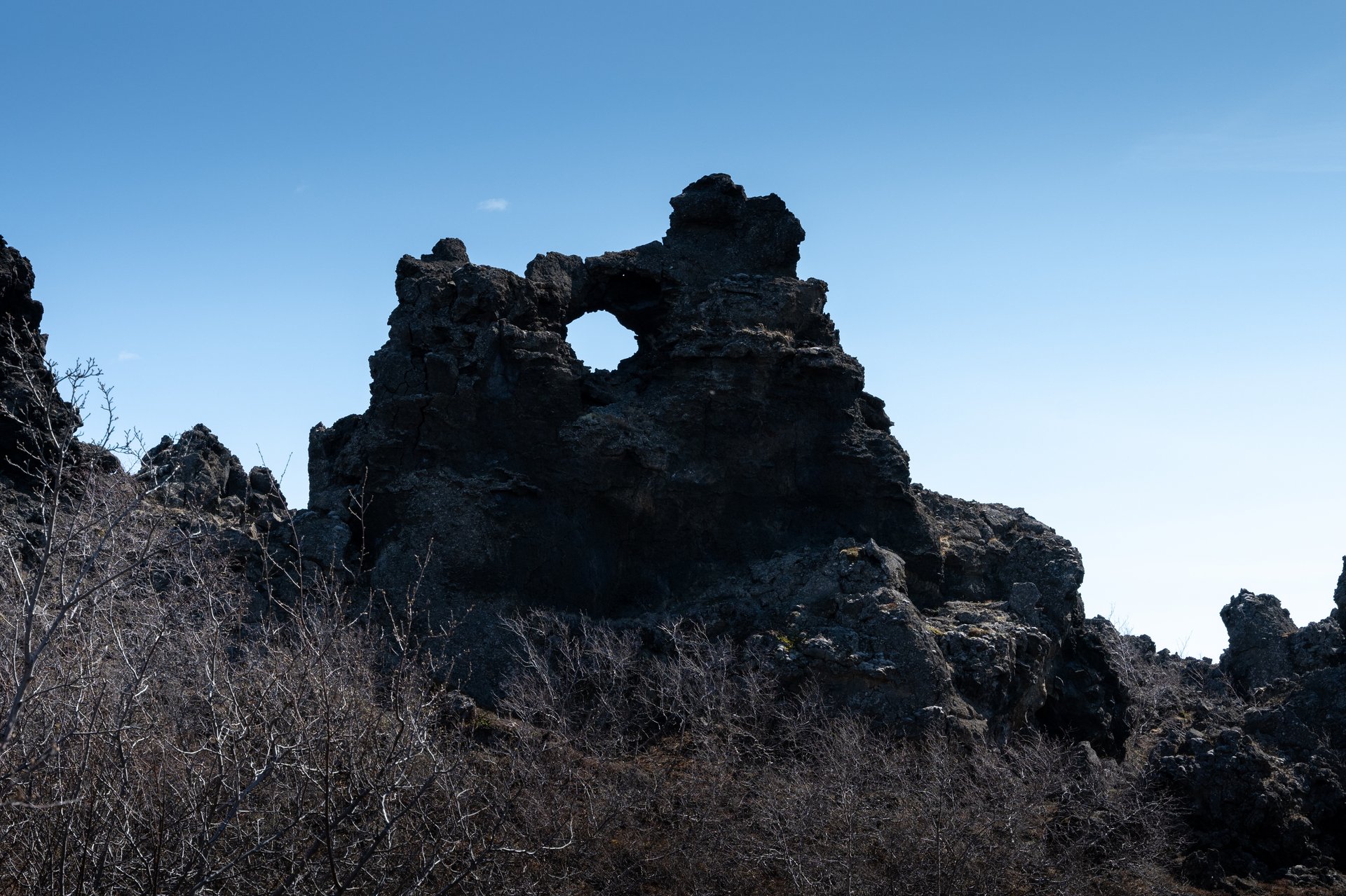 Piliers et arches de lave de Dimmuborgir à Mývatn Islande
