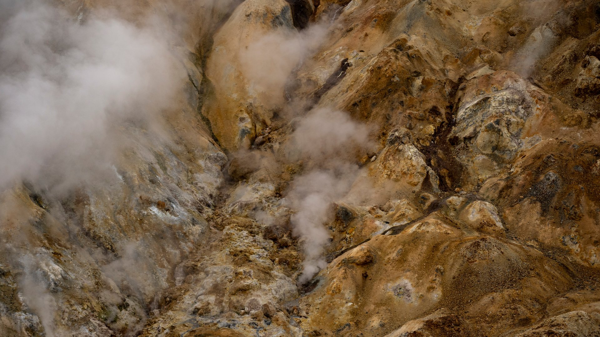 Kerlingarfjöll rhyolite mountains Hveradalir steam snow June Iceland