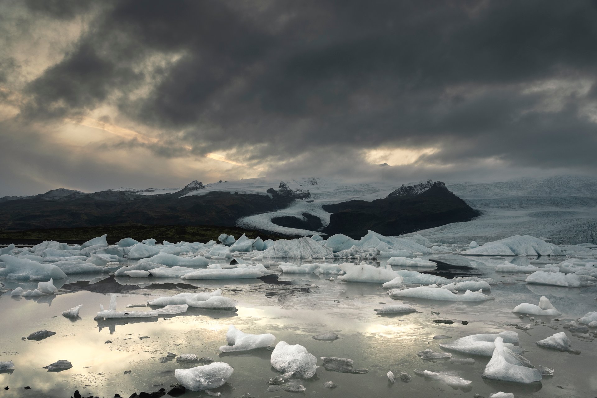 Fjallsárlón glacier lagoon Iceland with icebergs