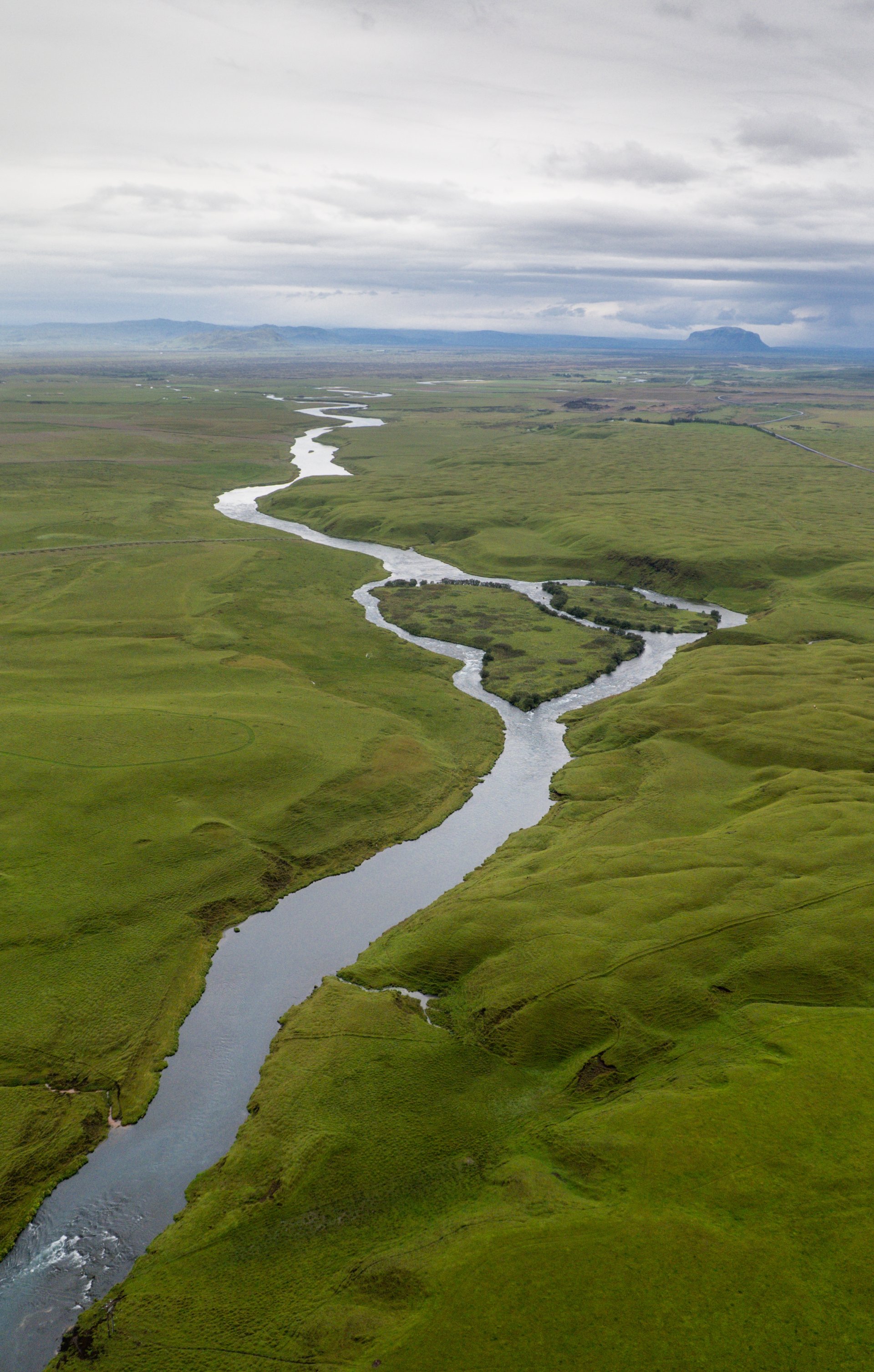 Double-bank fly fishing access on West Rangá River Iceland
