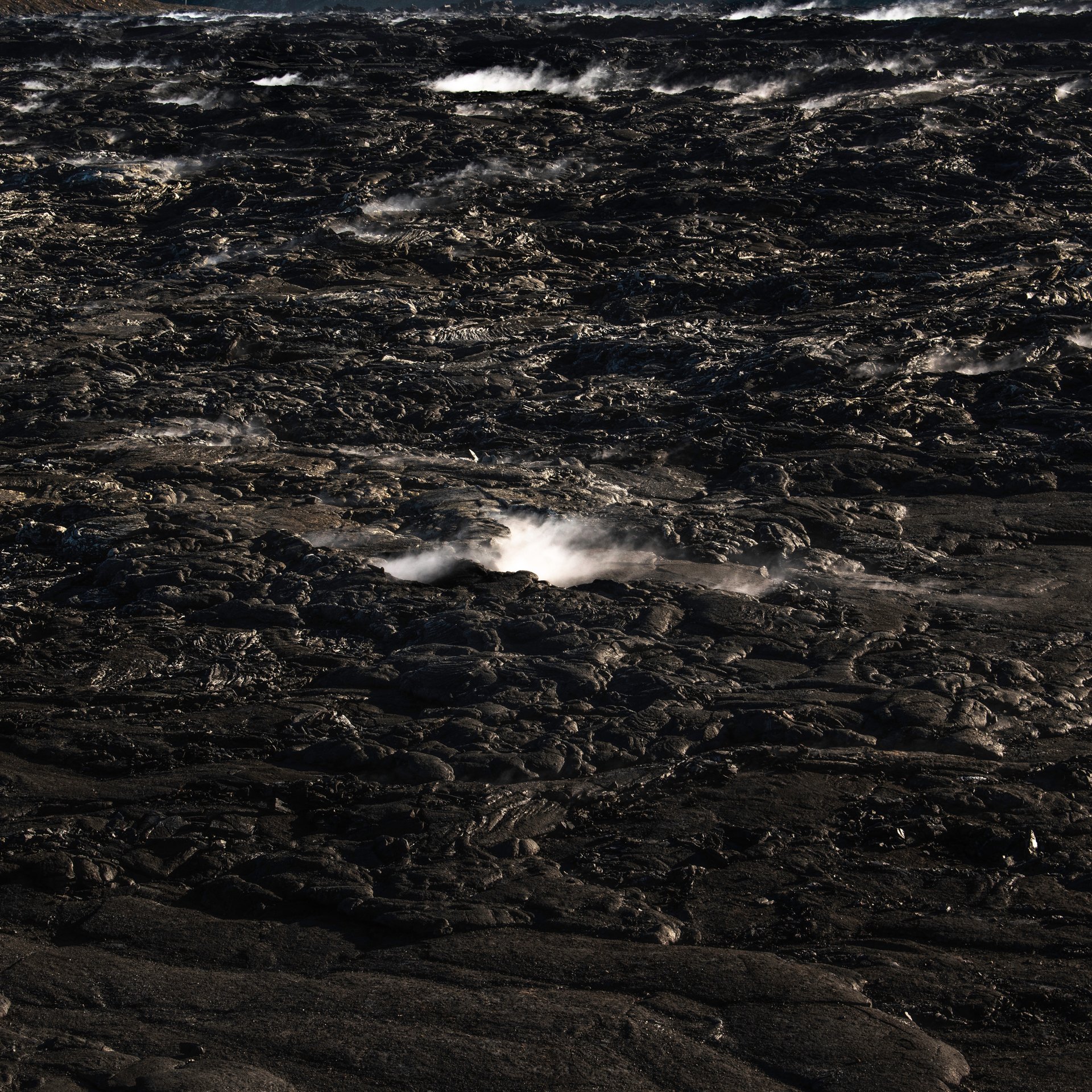 Vue panoramique depuis le point de vue du cratère Fagradalsfjall