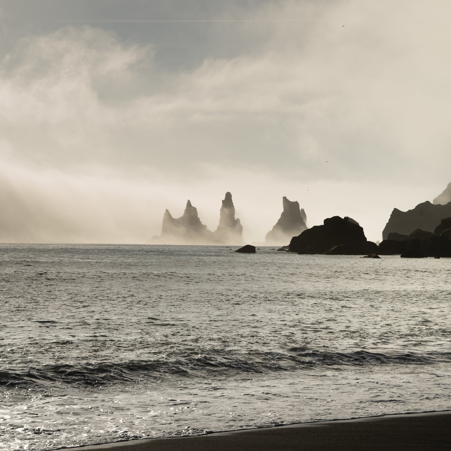 South Coast featuring Seljalandsfoss, Skógafoss waterfalls and Reynisfjara black sand beach