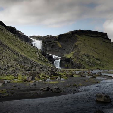 Rivières glaciaires coulant à travers la vallée de Þórsmörk